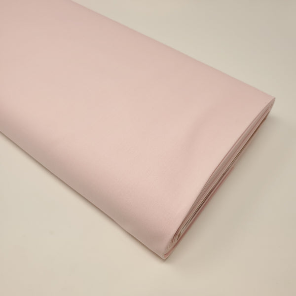 Colorworks Solids - Innocence - 9000-204 (1/2 Yard)