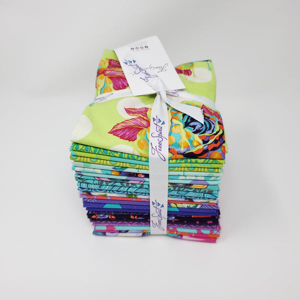 Fat Quarter Bundle - Tula Pink - Curiouser & Curiouser - Daydream - FB2FQTP.DAYDREAM (24 pc)