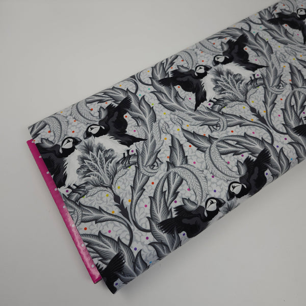 Tula Pink - Graywork - Huffin & Puffin - Whisper - PWTP260.WHISPER (1/2 Yard)