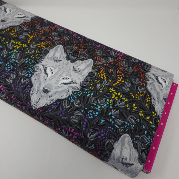 Tula Pink - Graywork - Wolf of Pink Street - Carbon - PWTP256.CARBON (1/2 Yard)