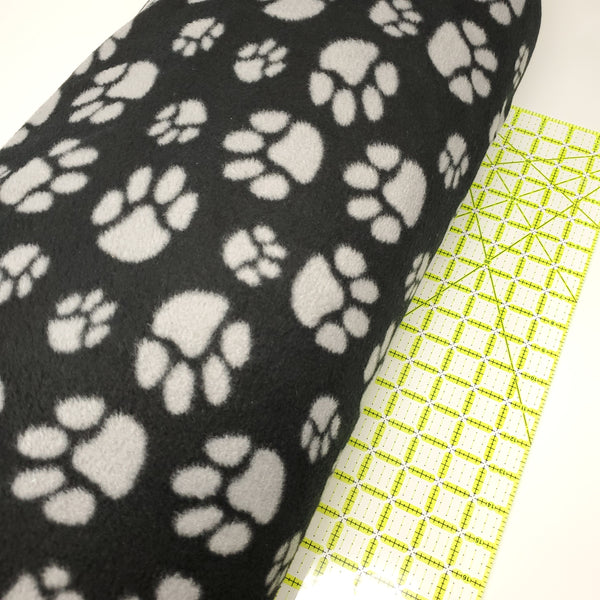 Fleece - Paw Prints - CAM21179802A-1 (1/2 Yard)